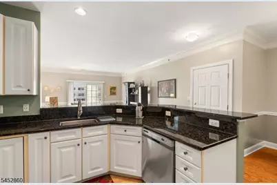 7706 Marine Rd #112, North Bergen Twp., NJ 07047 - Photo 12