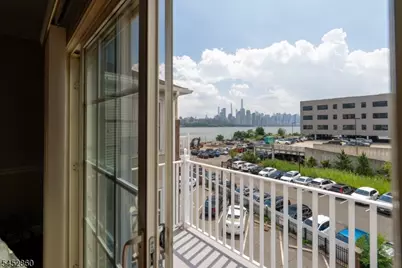 7706 Marine Rd #112, North Bergen Twp., NJ 07047 - Photo 32