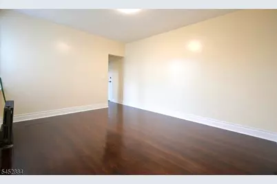 148 Chancellor Ave #D5, Newark, NJ 07112 - Photo 4