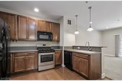 8301 Sanctuary Blvd #8301, Riverdale, NJ 07457 - Photo 4