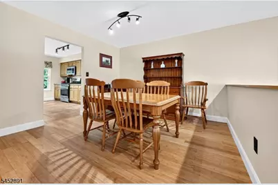 65 Freemont Ct, Franklin Township, NJ 08873 - Photo 6
