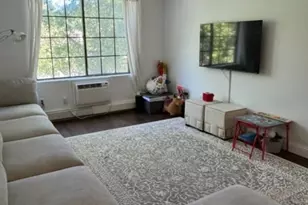 909 Thoreau Ct, Mahwah, NJ 07430 - Photo 6