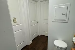 909 Thoreau Ct, Mahwah, NJ 07430 - Photo 2