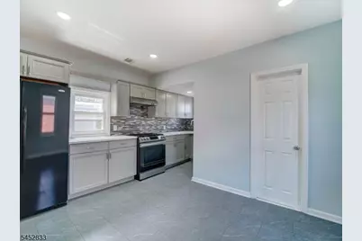 27 Honiss St, Belleville, NJ 07109 - Photo 20