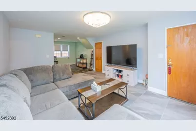1247A Valley Rd #A, Wayne, NJ 07470 - Photo 8