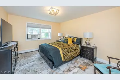 1247A Valley Rd #A, Wayne, NJ 07470 - Photo 16