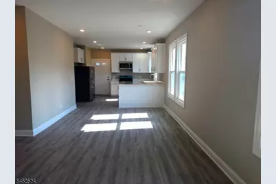 182 Chestnut St #2L, Nutley, NJ 07110 - Photo 4