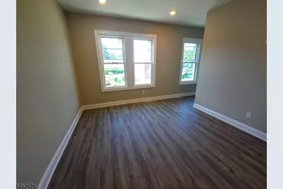 182 Chestnut St #2L, Nutley, NJ 07110 - Photo 6