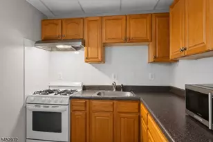 90 Manchester Ave, Paterson, NJ 07502 - Photo 18