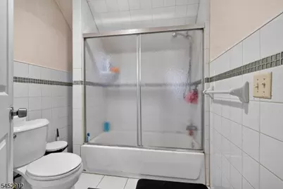90 Manchester Ave, Paterson, NJ 07502 - Photo 12