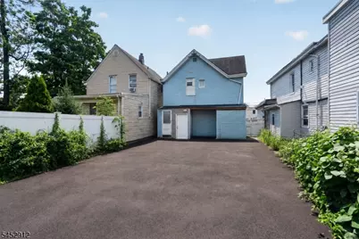 90 Manchester Ave, Paterson, NJ 07502 - Photo 30