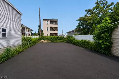 90 Manchester Ave, Paterson, NJ 07502 - Photo 2
