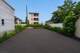 90 Manchester Ave, Paterson, NJ 07502 - Photo 2