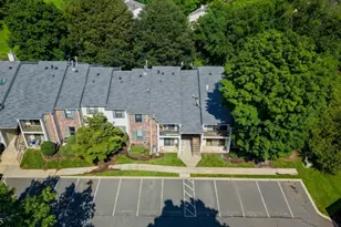 60 Taylor Dr, Franklin Township, NJ 08823 - Photo 4