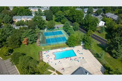 60 Taylor Dr, Franklin Township, NJ 08823 - Photo 24
