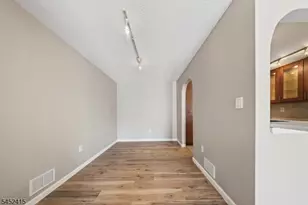 60 Taylor Dr, Franklin Township, NJ 08823 - Photo 10