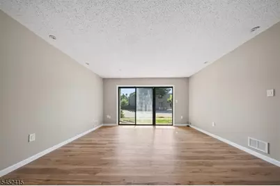 60 Taylor Dr, Franklin Township, NJ 08823 - Photo 16