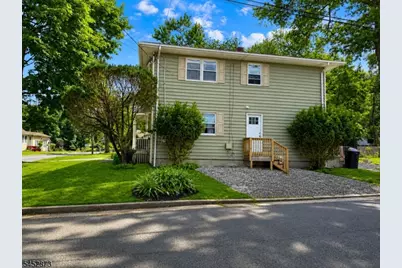 240 Cedar St, South Bound Brook Boro, NJ 08880 - Photo 2