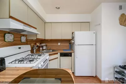 32 Judson #10A, Edison, NJ 08837 - Photo 4