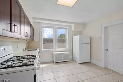 60-62 Elmwood Ave #3, Montclair, NJ 07042 - Photo 8