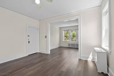 60-62 Elmwood Ave #3, Montclair, NJ 07042 - Photo 4