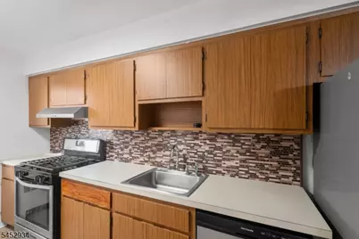 208 Anderson St #Nf3, Hackensack, NJ 07601 - Photo 6
