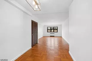 208 Anderson St, Hackensack, NJ 07601 - Photo 8