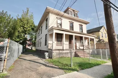27 Augusta St, Irvington, NJ 07111 - Photo 2