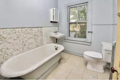 27 Augusta St, Irvington, NJ 07111 - Photo 12