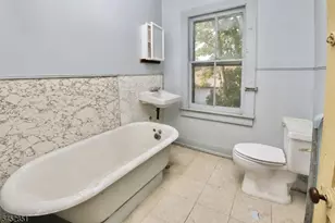 27 Augusta St, Irvington, NJ 07111 - Photo 12