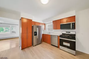 33 N Willow St, Montclair, NJ 07042 - Photo 4