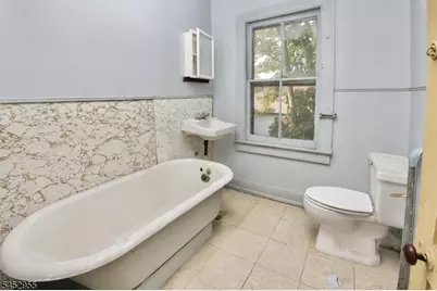 27 Augusta St, Irvington, NJ 07111 - Photo 12