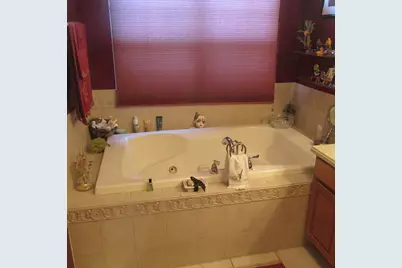 770 Green Ln #770, Union Township, NJ 07083 - Photo 10