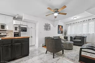 91 Redwood Ave, Wayne, NJ 07470 - Photo 8