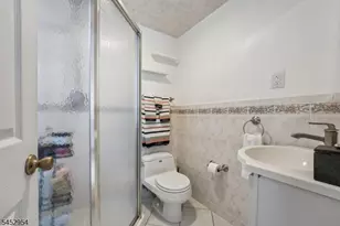 91 Redwood Ave, Wayne, NJ 07470 - Photo 14