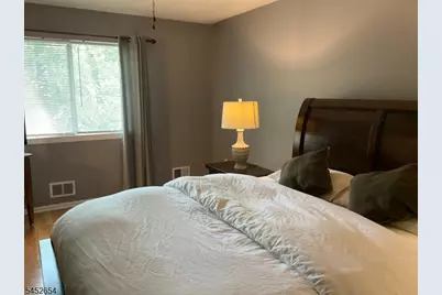 23 Woodland Dr, Roselle, NJ 07203 - Photo 14