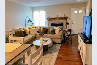 23 Woodland Dr, Roselle, NJ 07203 - Photo 4