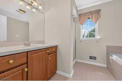 22 Mott Way, Raritan Township, NJ 08822 - Photo 28