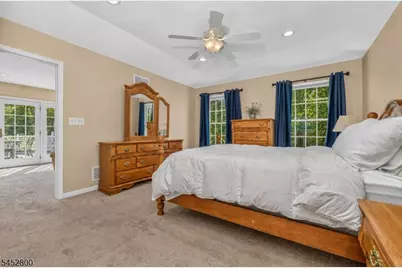 22 Mott Way, Raritan Township, NJ 08822 - Photo 20
