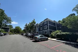 105 Village Dr, Morristown, NJ 07960 - Photo 10