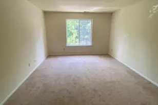 105 Village Dr, Morristown, NJ 07960 - Photo 8
