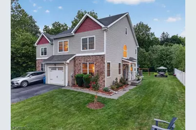 10 Riverside Dr, Clinton, NJ 08809 - Photo 2