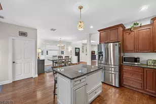 10 Riverside Dr, Clinton, NJ 08809 - Photo 16