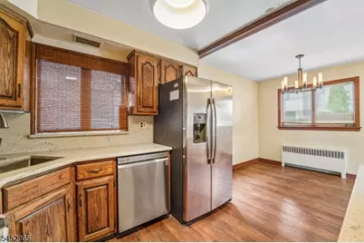 1030 Jassamine Way, Fort Lee, NJ 07024 - Photo 10