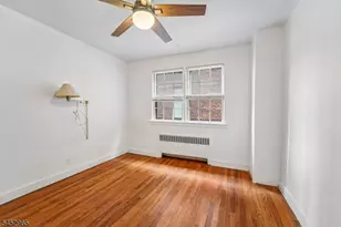 1030 Jassamine Way, Fort Lee, NJ 07024 - Photo 18