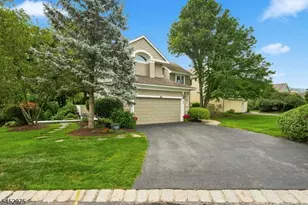 17 Tannery Hill Dr, Hardyston Township, NJ 07419 - Photo 2