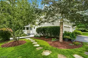 17 Tannery Hill Dr, Hardyston Township, NJ 07419 - Photo 8