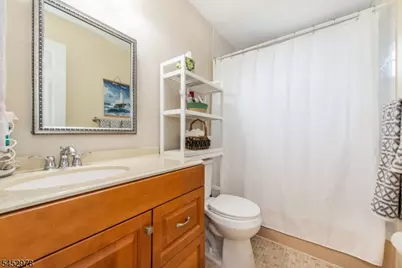 605 Grove St #3, Clifton, NJ 07013 - Photo 10