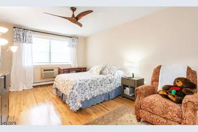 605 Grove St #3, Clifton, NJ 07013 - Photo 12