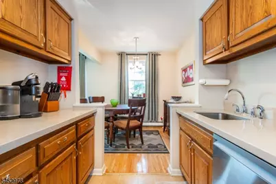 605 Grove St #3, Clifton, NJ 07013 - Photo 8